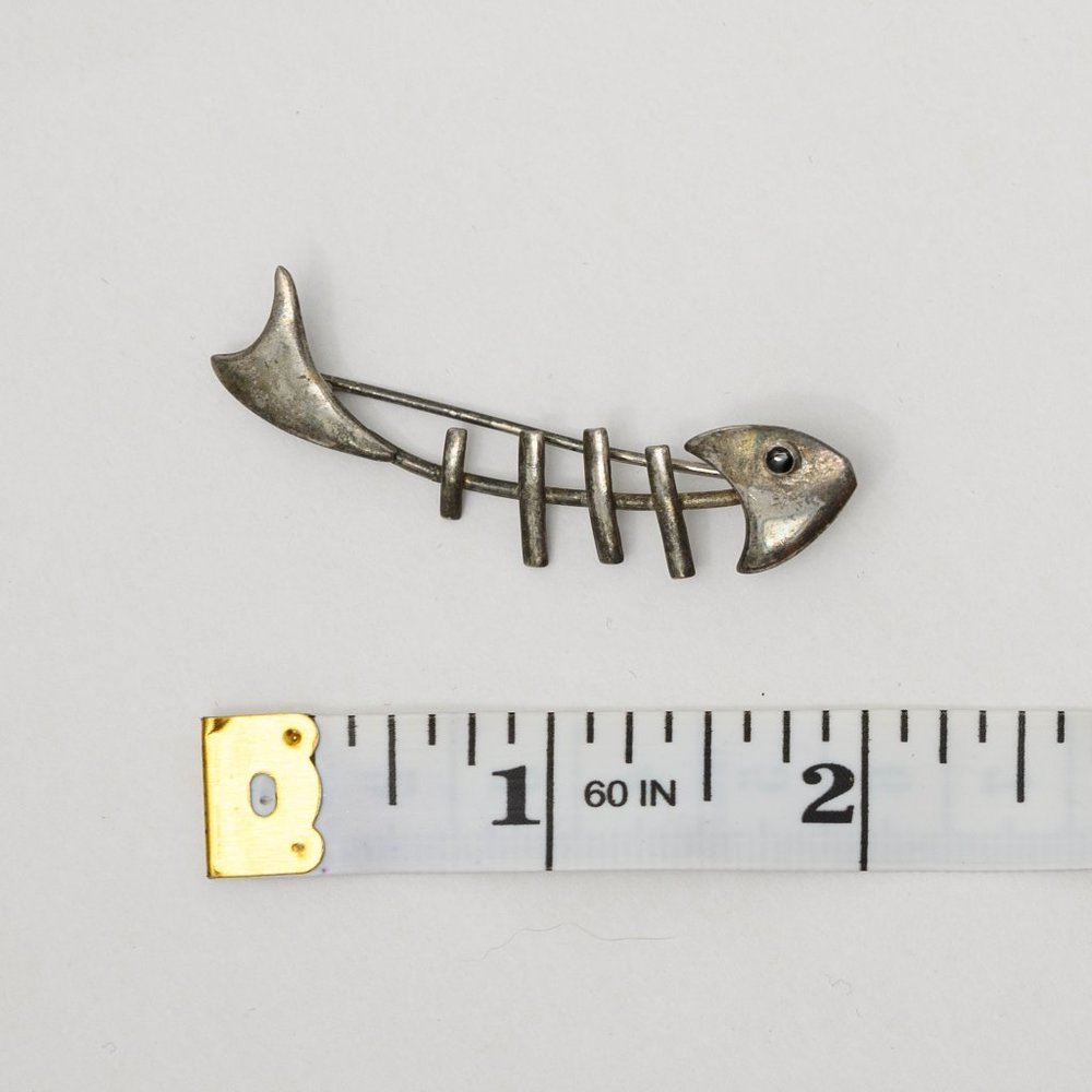 Silver Fish Bone Lapel Pin